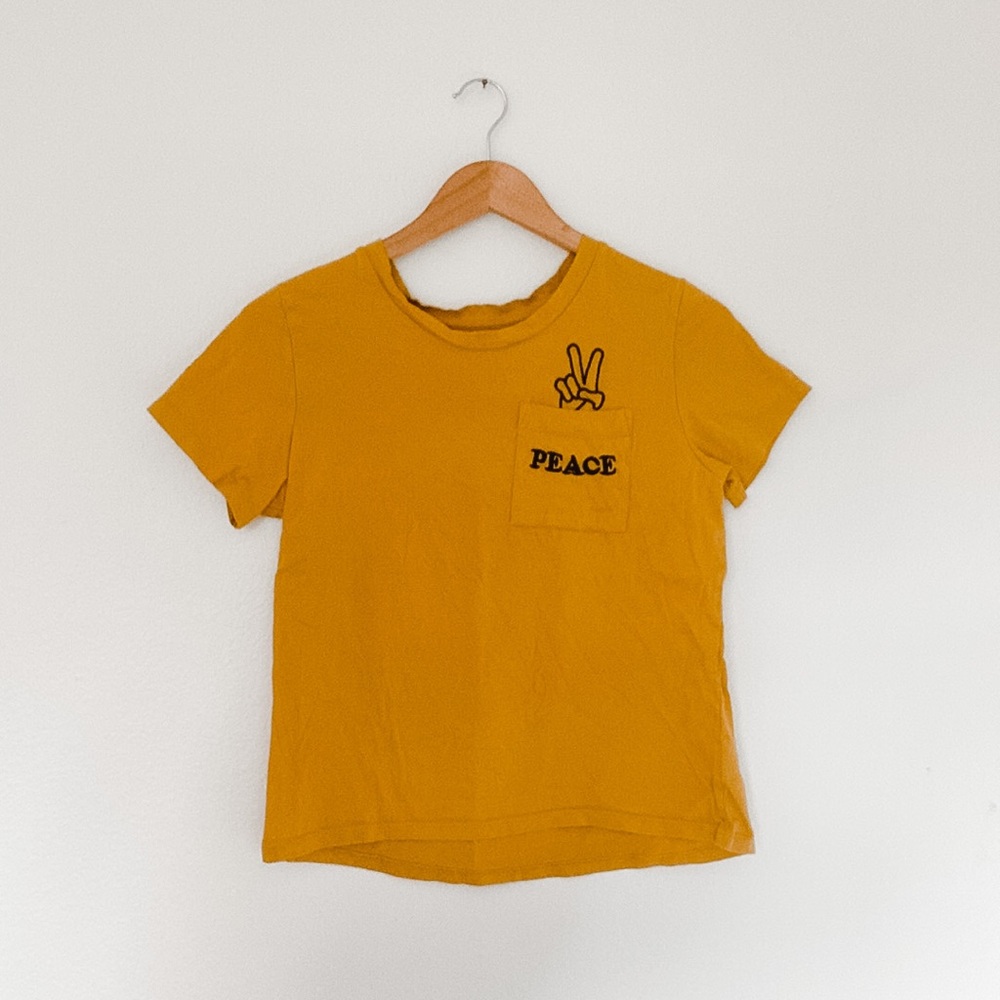 Messy Bun Just Chillin’ Mustard Yellow Peace Pocket Embroidered Tee Size Medium